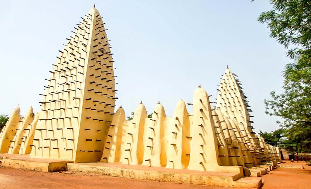 La vieille mosquée de Diolassoba 