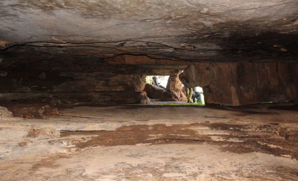 Cavernes de Douna 